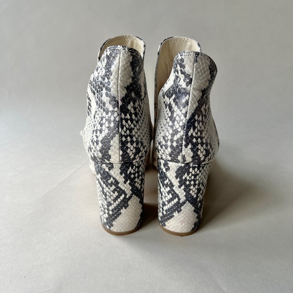 Steve Madden Rookie Ankle Booties - Picture 4 of 7